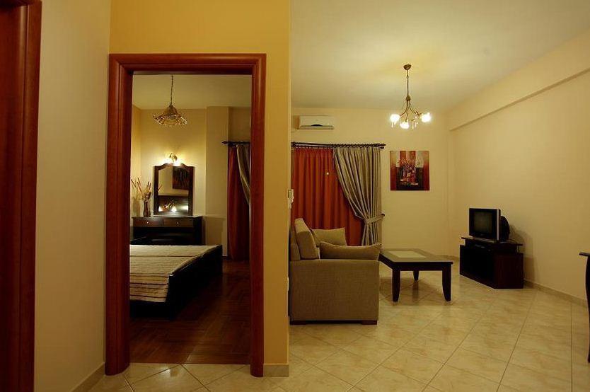 Pantheon Hotel & Suites Nerotriviá 客房 照片