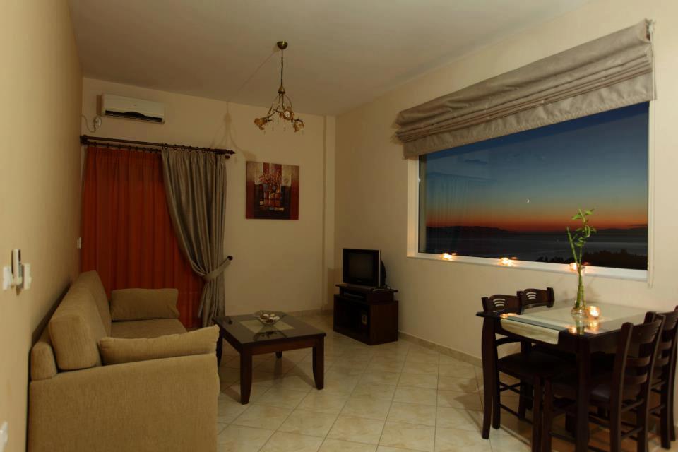 Pantheon Hotel & Suites Nerotriviá 客房 照片