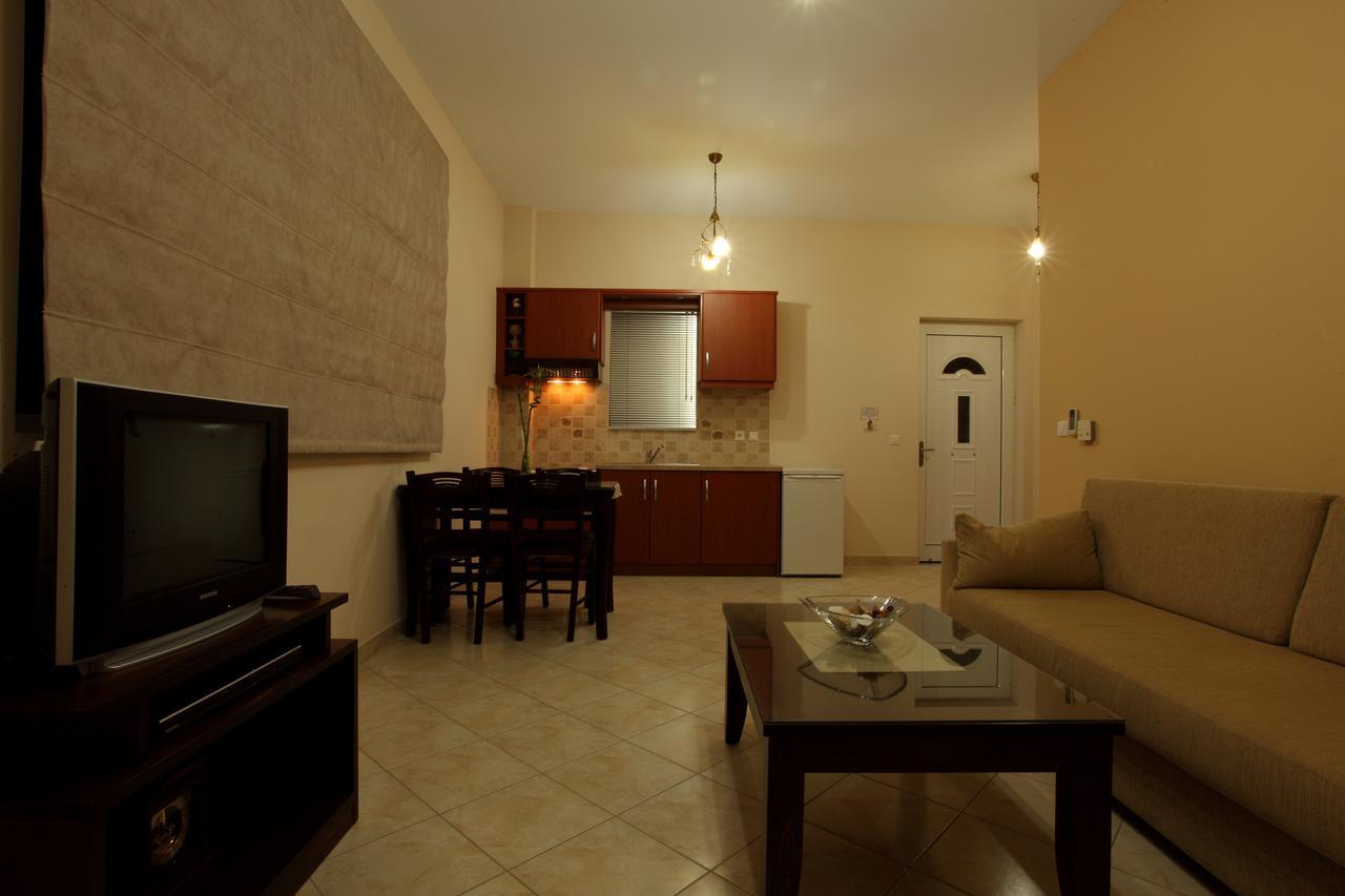 Pantheon Hotel & Suites Nerotriviá 客房 照片