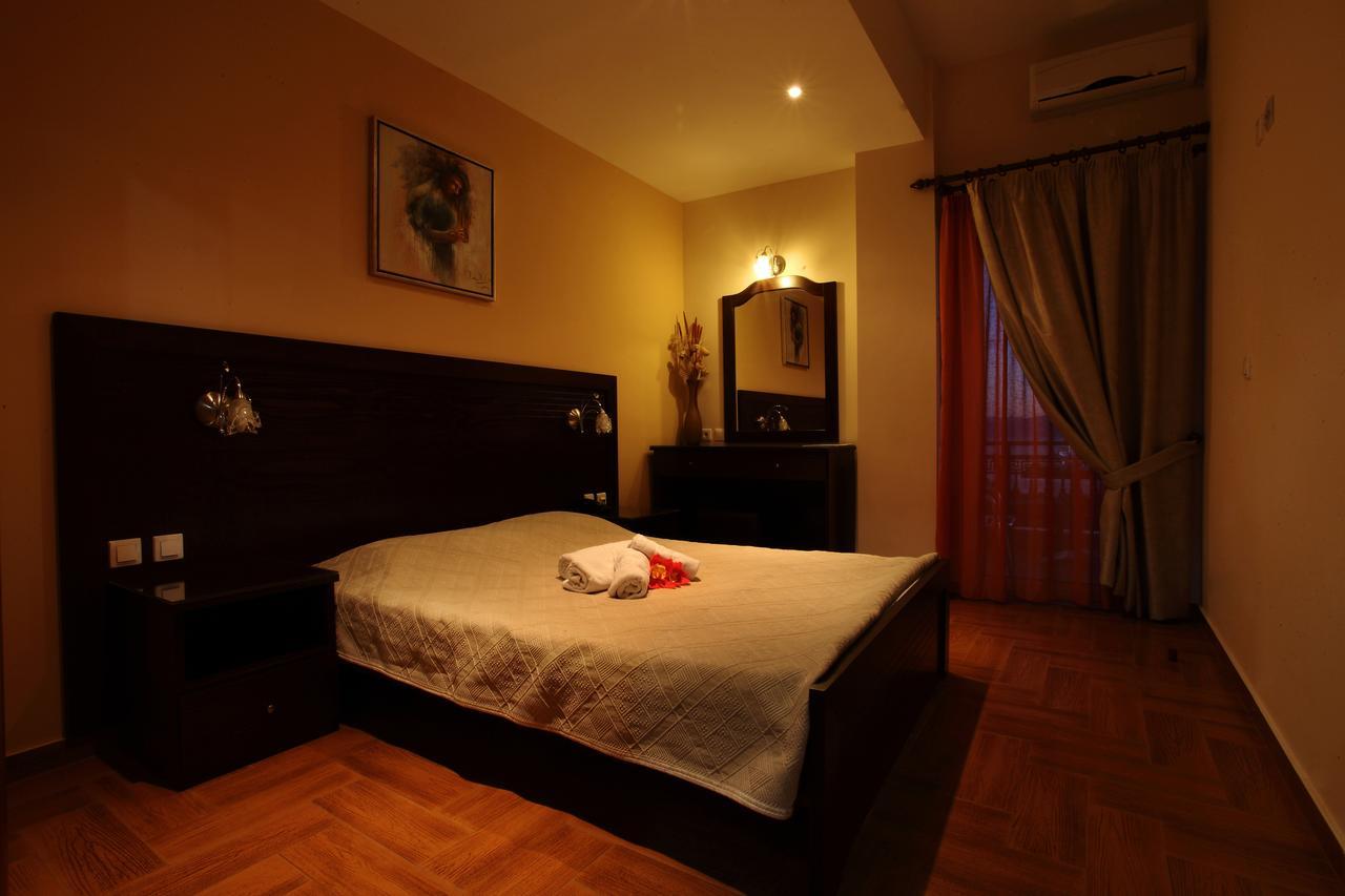 Pantheon Hotel & Suites Nerotriviá 客房 照片